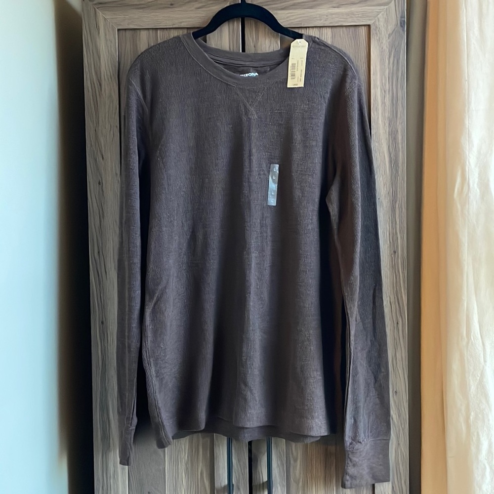 Brand New! Long sleeve tee